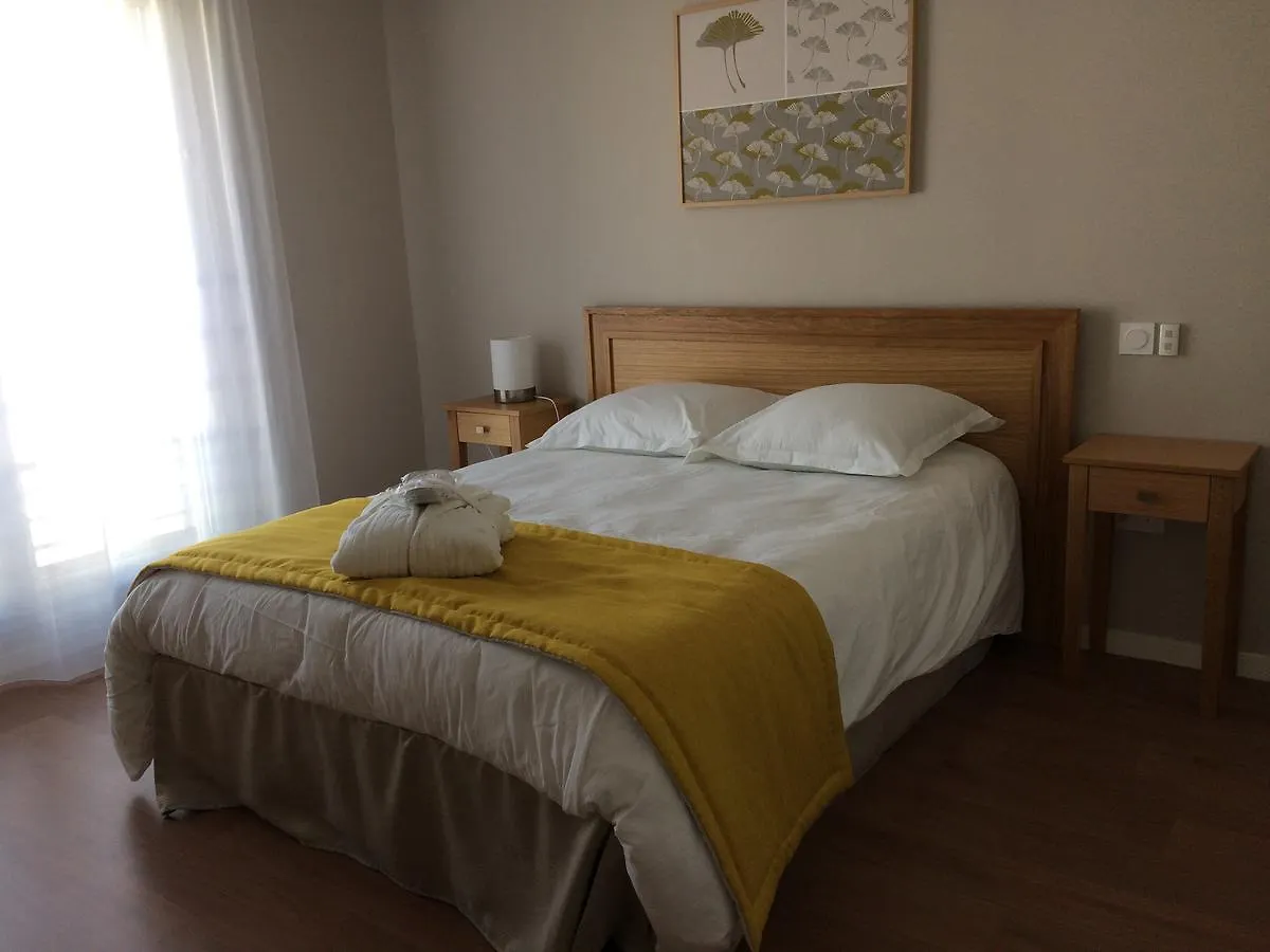 Domitys - Le Castel Du Val Hotel Perignat-les-Sarlieve Apartment